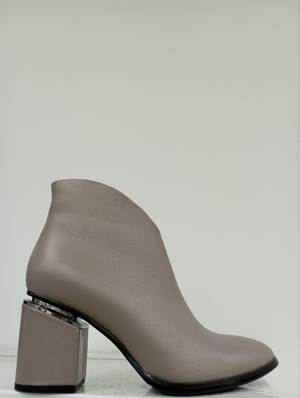 Ботинки демисезонные нат.кожа 01-2F-1 Astabella