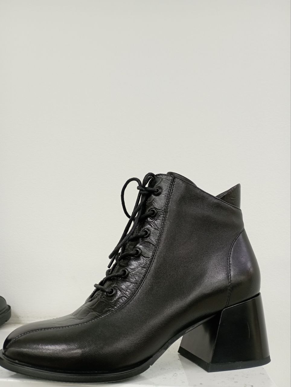 Ботинки демисезонные нат.кожа Y179 Baynezz