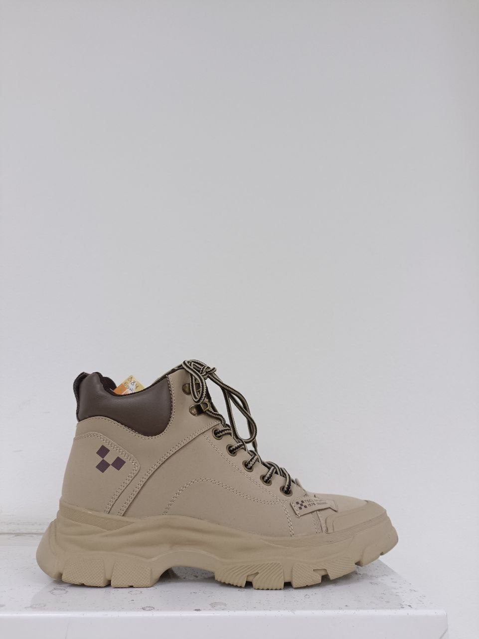 Кроссовки демисезонные нат.кожа D884-2B Mallin