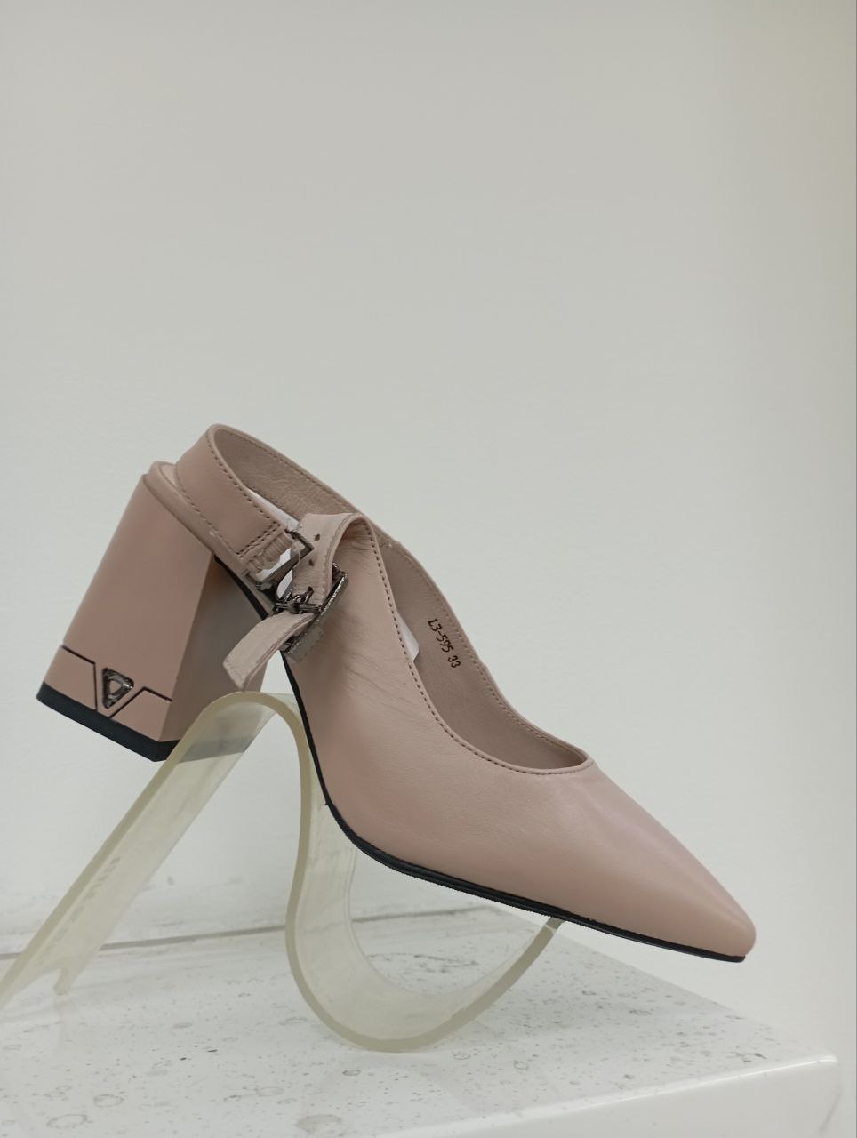 Босоножки нат.кожа L3-595 Sandra Valeri